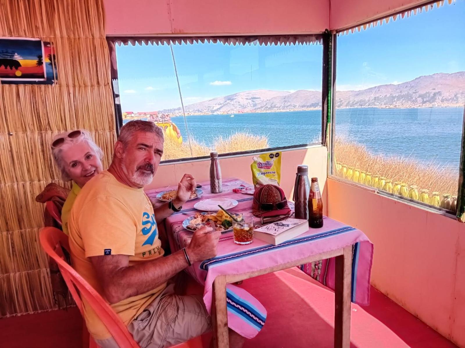 Urosfood & Titiqaqa Lodge Værelse billede