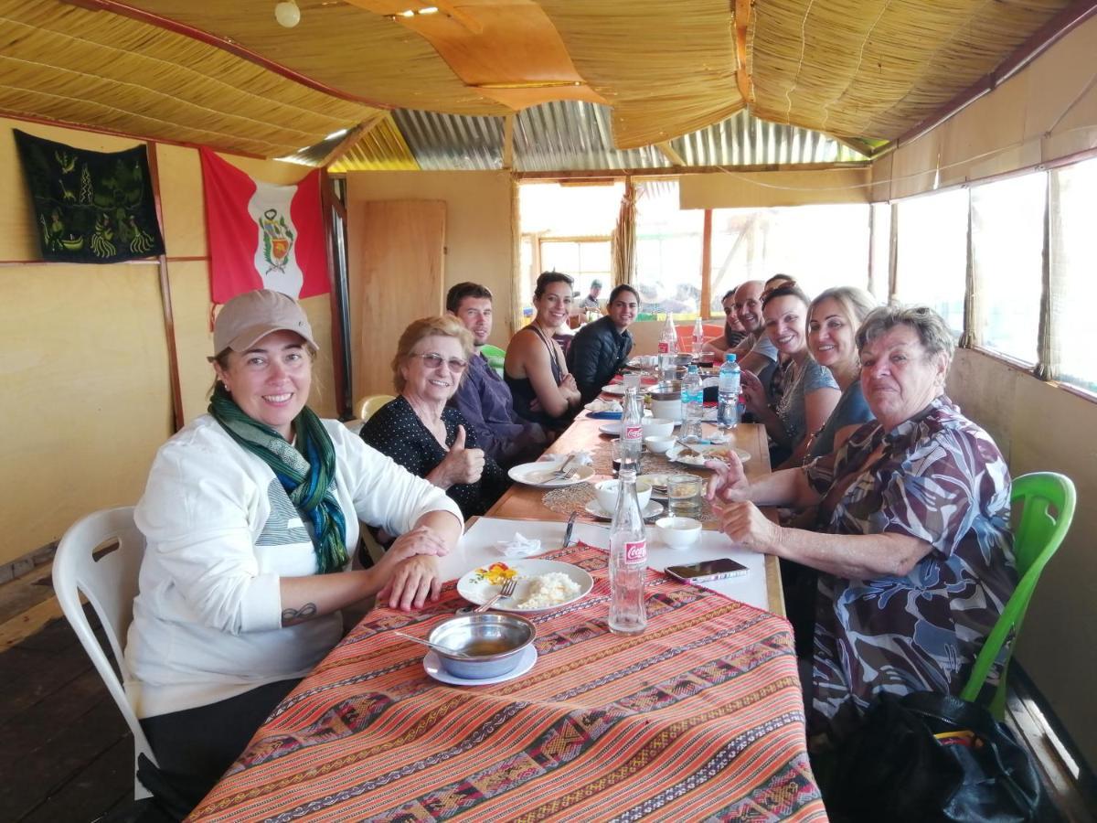 Urosfood & Titiqaqa Lodge Eksteriør billede